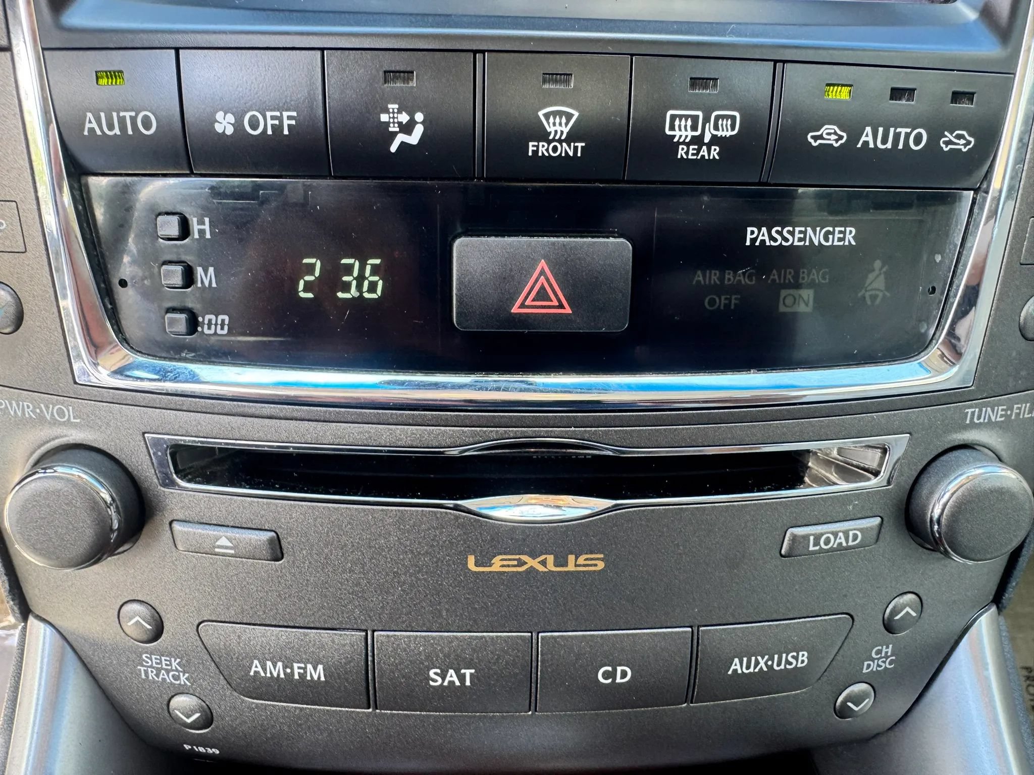 Used 2012 Lexus IS 350C RWD image 40