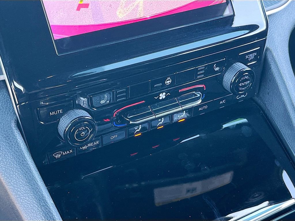 Certified 2025 Jeep Grand Cherokee Altitude image 15