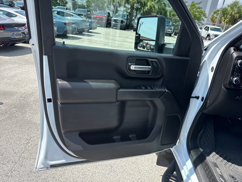 Used 2024 GMC Sierra 2500 Pro AWD/4WD image 14