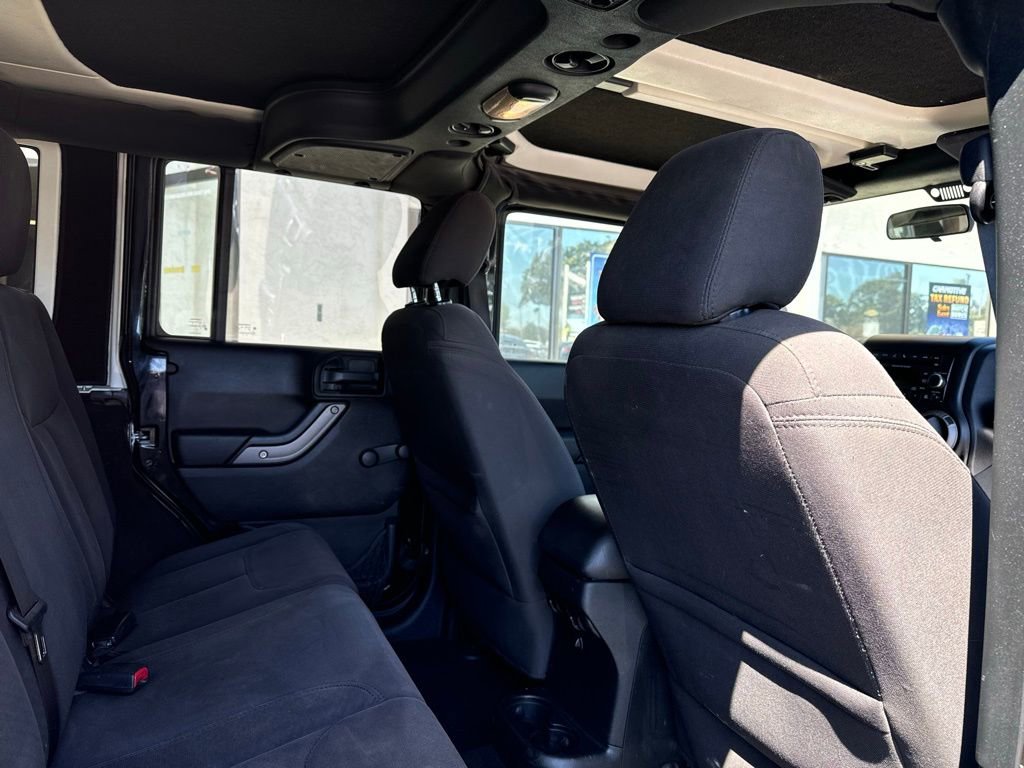 Used 2017 Jeep Wrangler Unlimited Sport w/ Connectivity Group AWD/4WD image 21