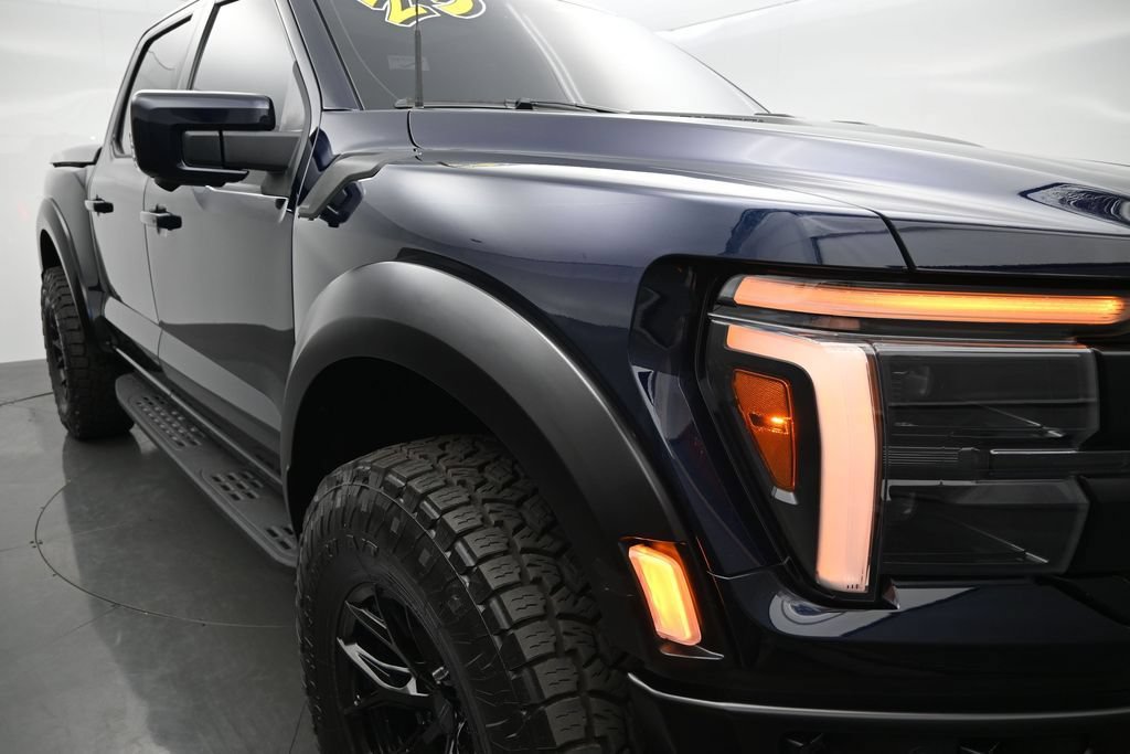 Used 2025 Ford F150 Raptor AWD/4WD image 40