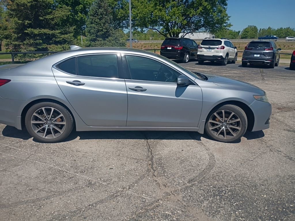 Used 2015 Acura TLX V6 w/ Technology Package FWD image 4