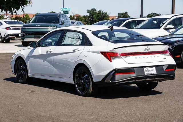 New 2026 Hyundai Elantra Sport FWD image 2