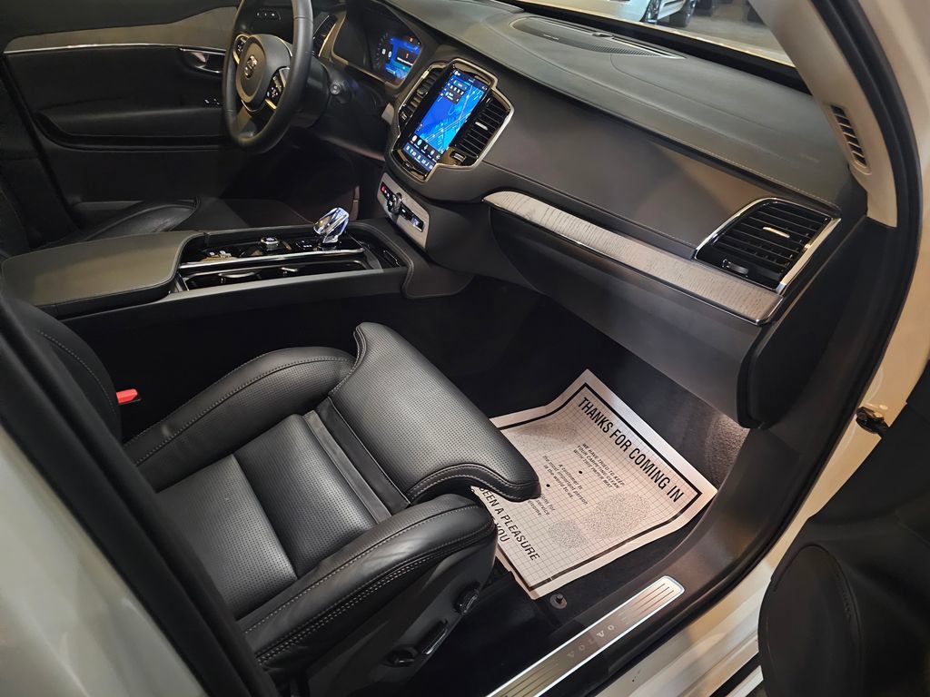 Certified 2024 Volvo XC90 B6 Ultimate AWD/4WD image 10