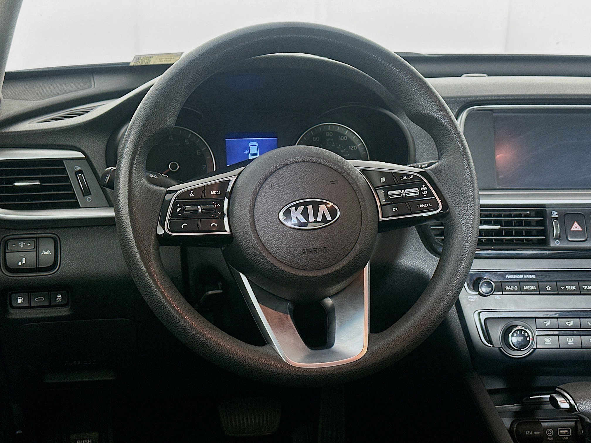 Used 2020 Kia Optima LX FWD image 18