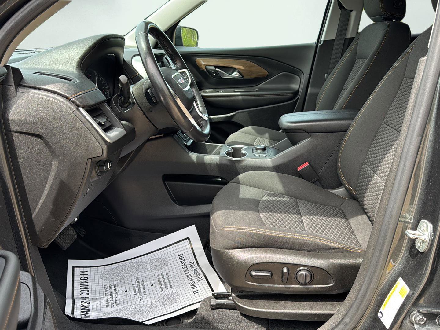 Used 2021 GMC Terrain SLE w/ Driver Convenience Package AWD/4WD image 9