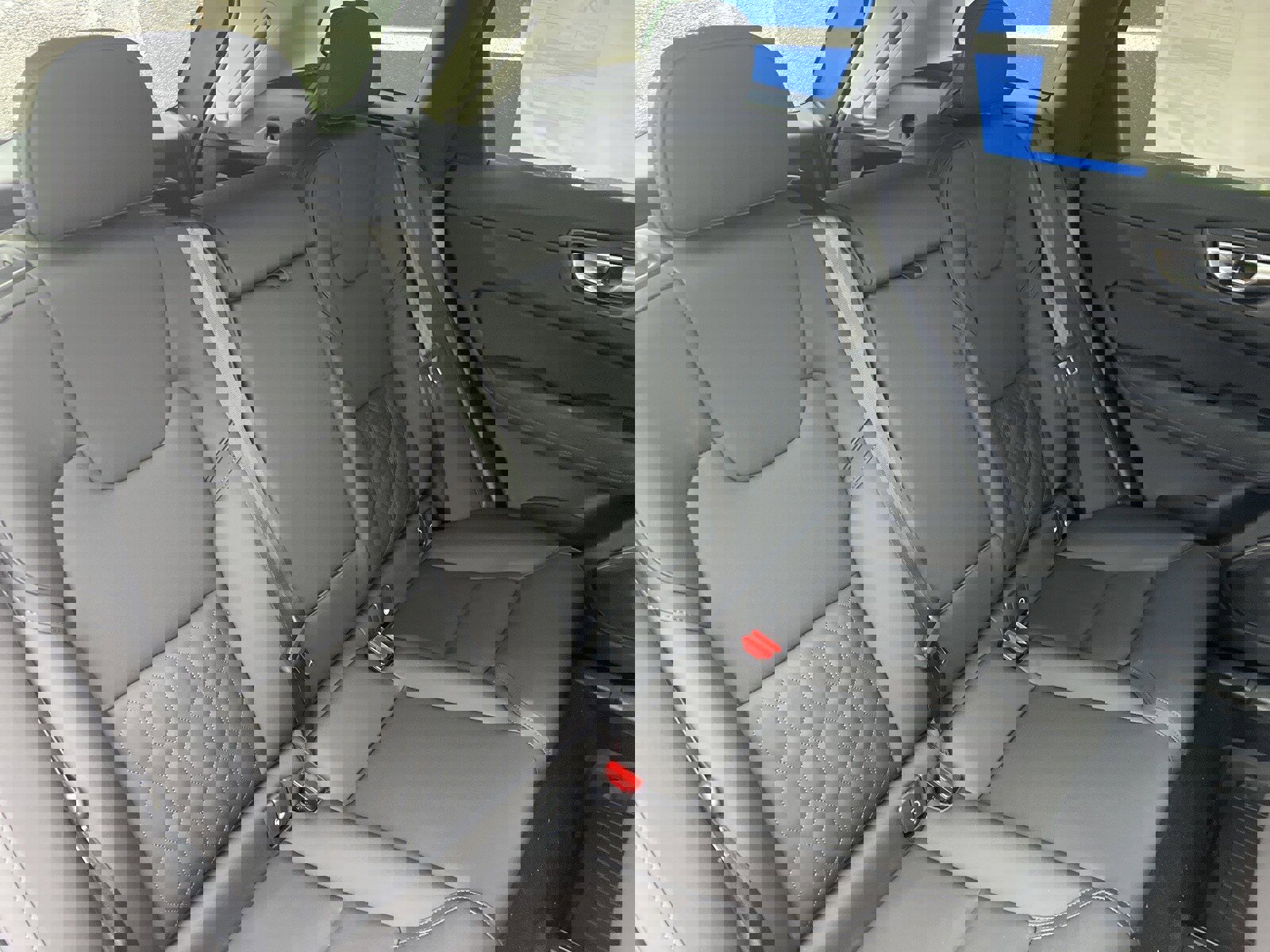 New 2026 Volvo XC60 B5 Core w/ Climate Package image 13