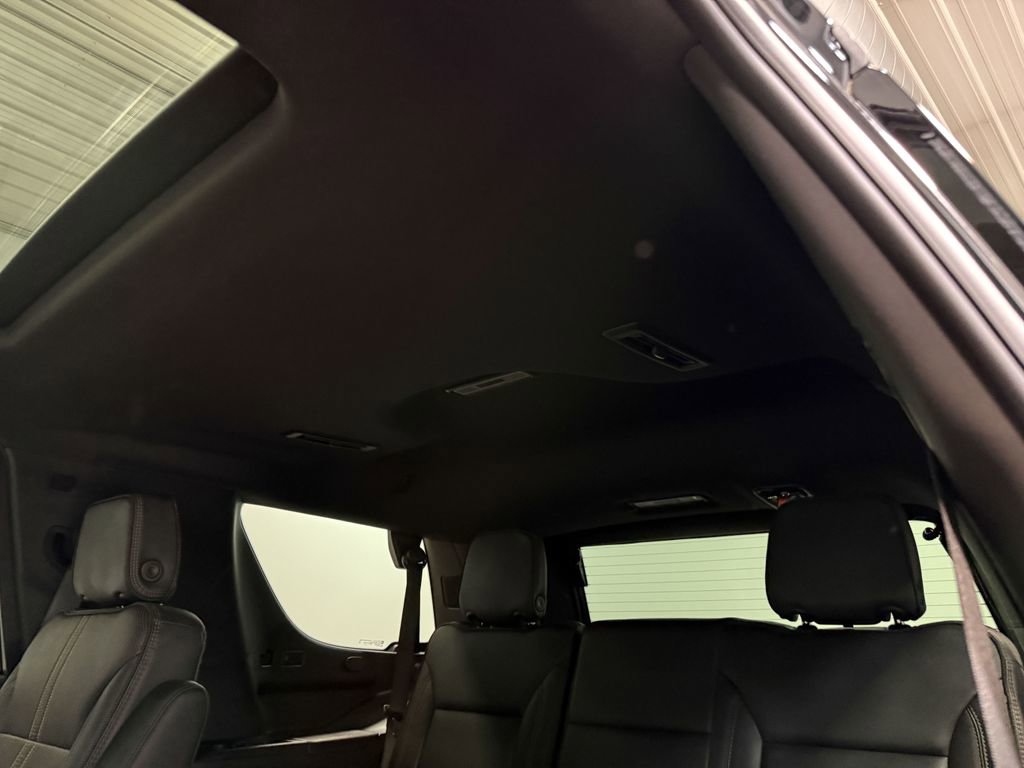 Used 2025 Chevrolet Tahoe High Country AWD/4WD image 50