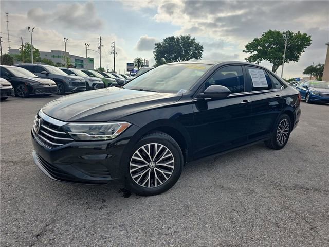 Used 2019 Volkswagen Jetta SE w/ Cold Weather Package FWD image 25