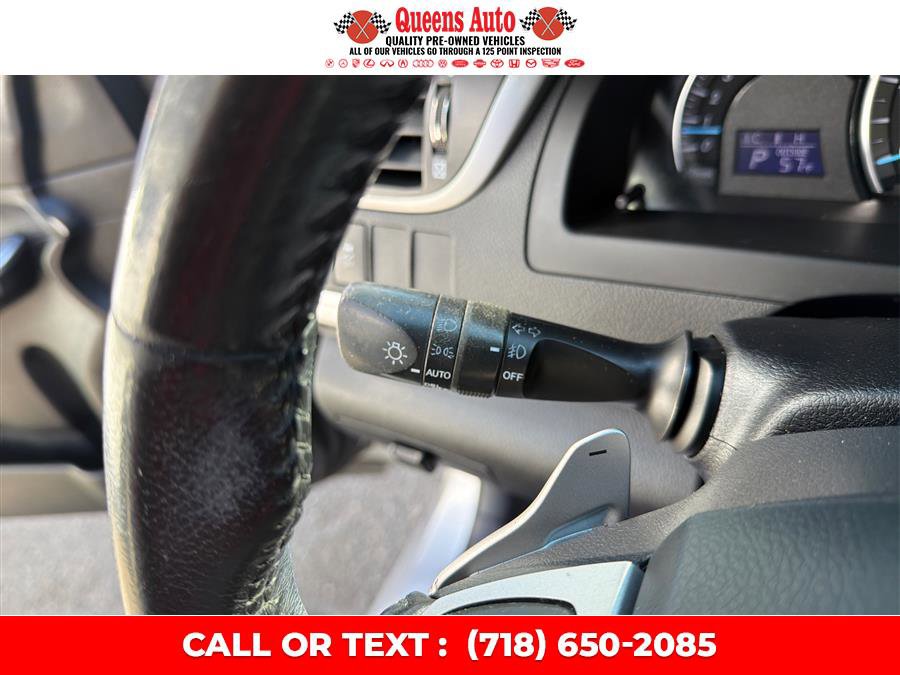 Used 2013 Toyota Camry SE FWD image 22