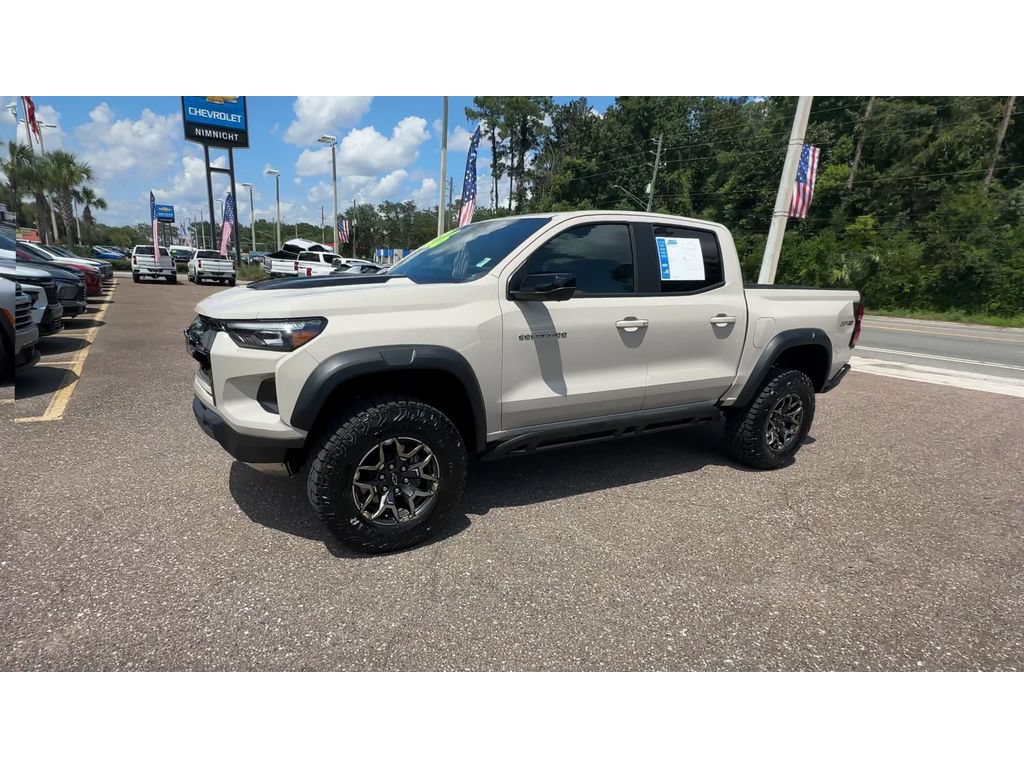 Used 2026 Chevrolet Colorado ZR2 w/ Technology Package AWD/4WD image 6