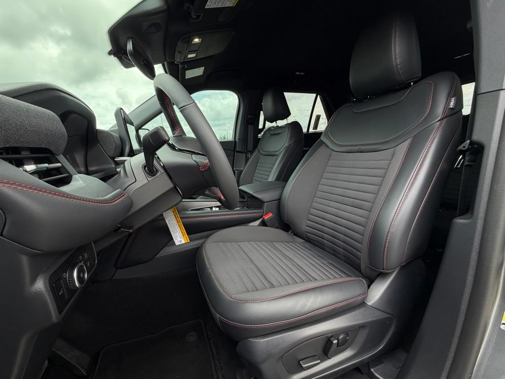 New 2026 Ford Explorer ST-Line w/ Premium Package RWD image 7