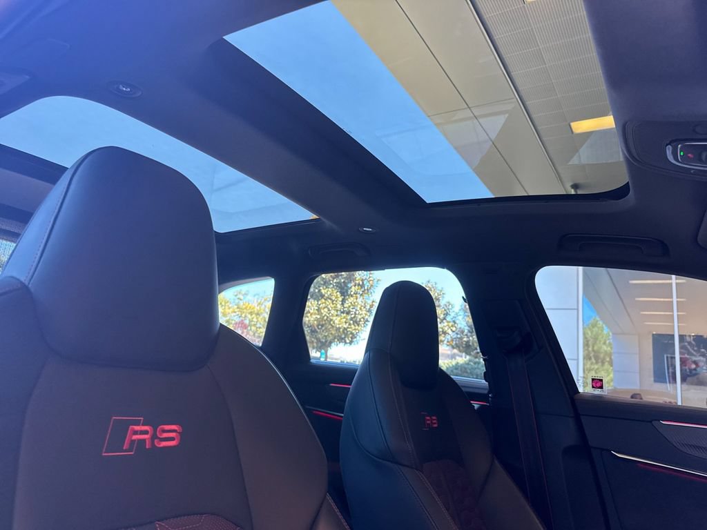 Used 2024 Audi RS 6 performance AWD/4WD image 21
