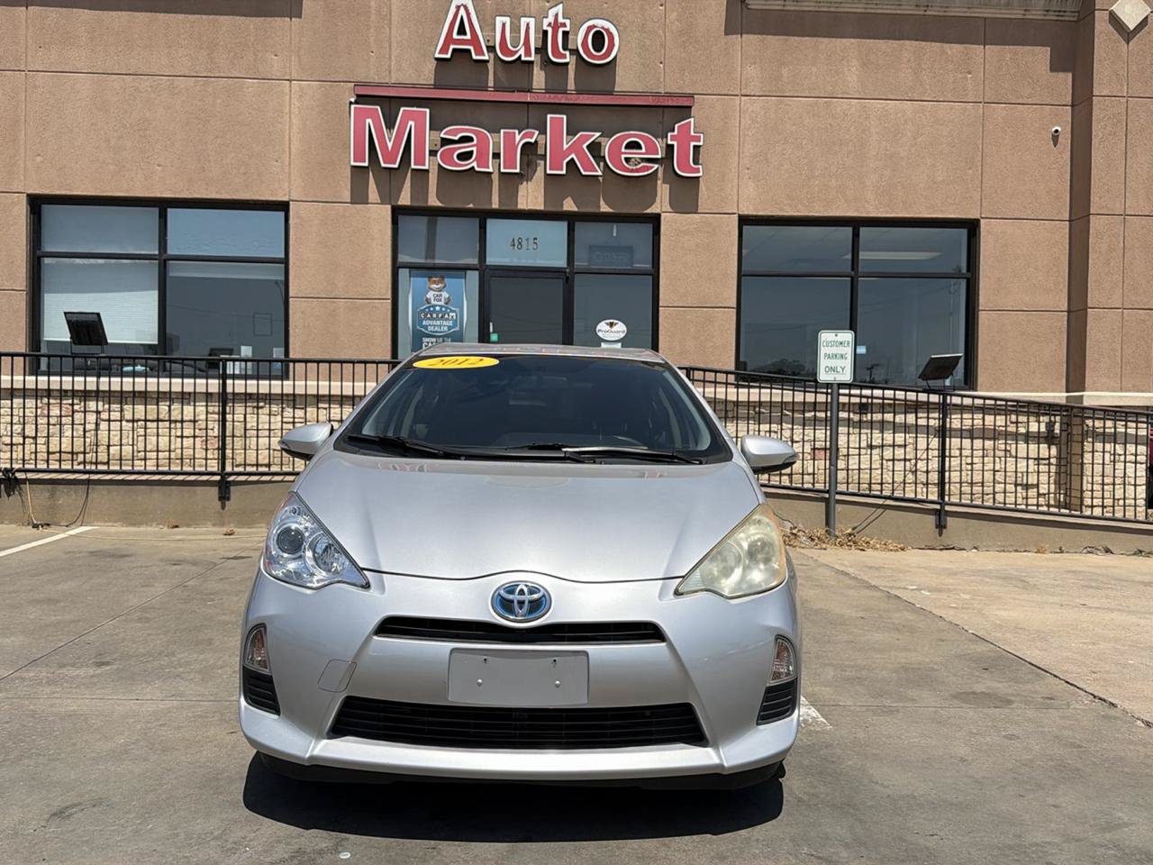 Used 2012 Toyota Prius C Two FWD image 2
