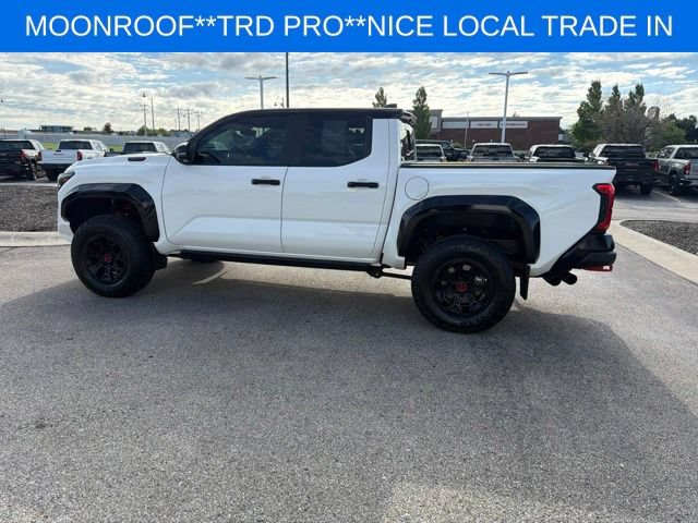 Used 2024 Toyota Tacoma TRD Pro AWD/4WD image 8
