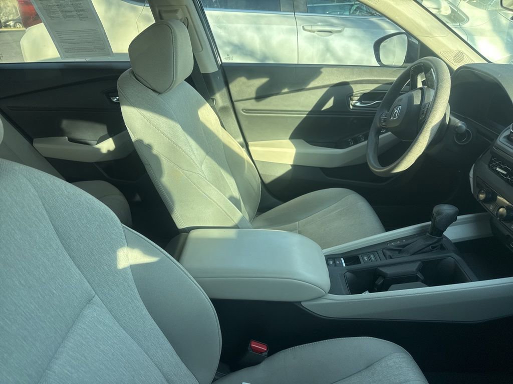 Used 2023 Honda Accord EX image 3