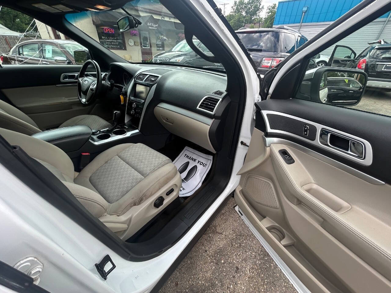 Used 2013 Ford Explorer XLT AWD/4WD image 9