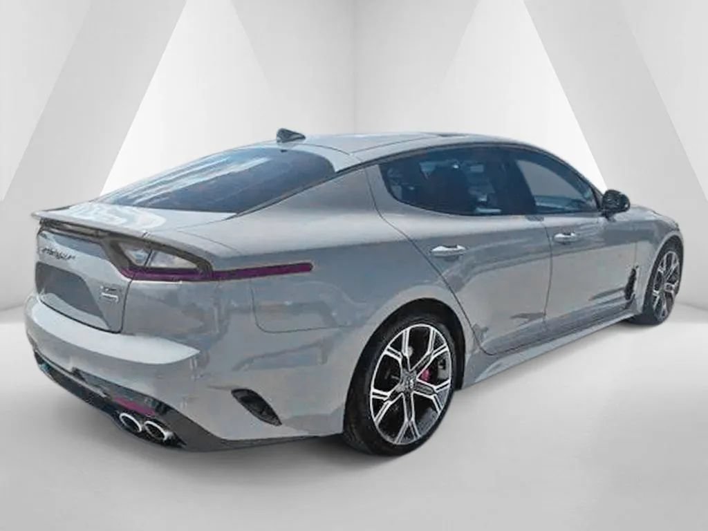 Used 2021 Kia Stinger GT2 AWD/4WD image 7