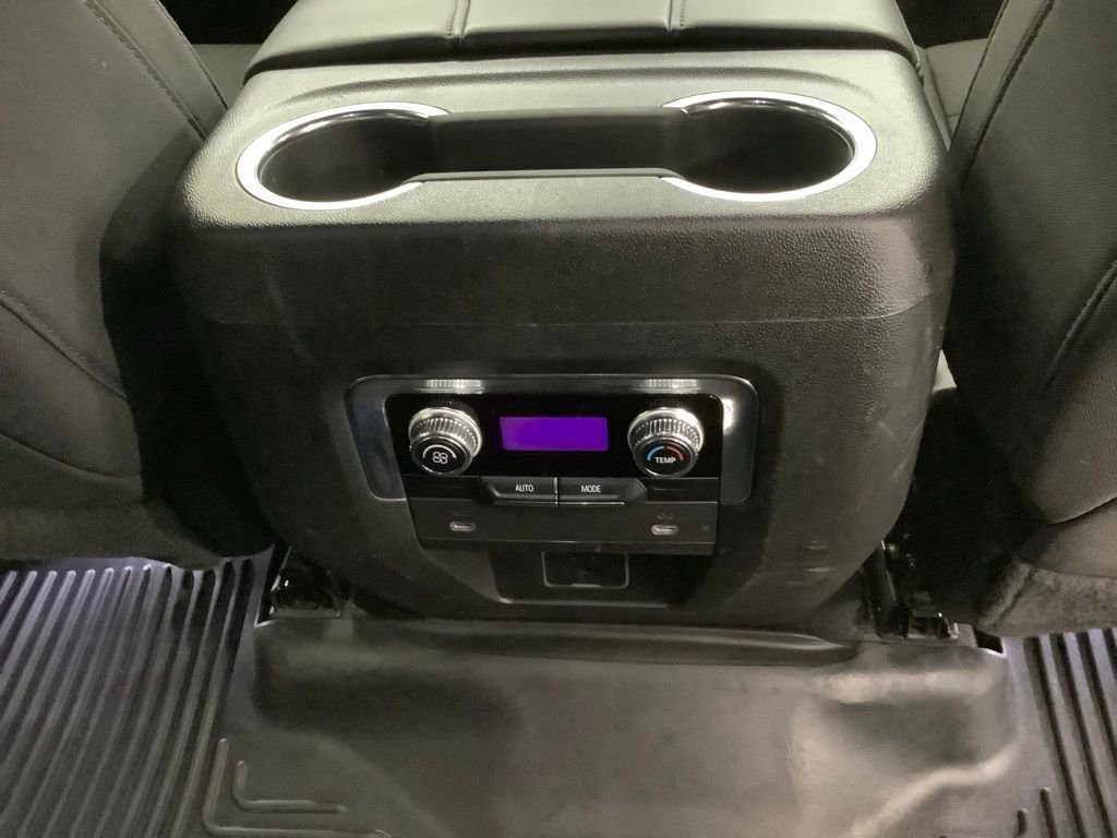 Used 2022 GMC Yukon SLE image 33