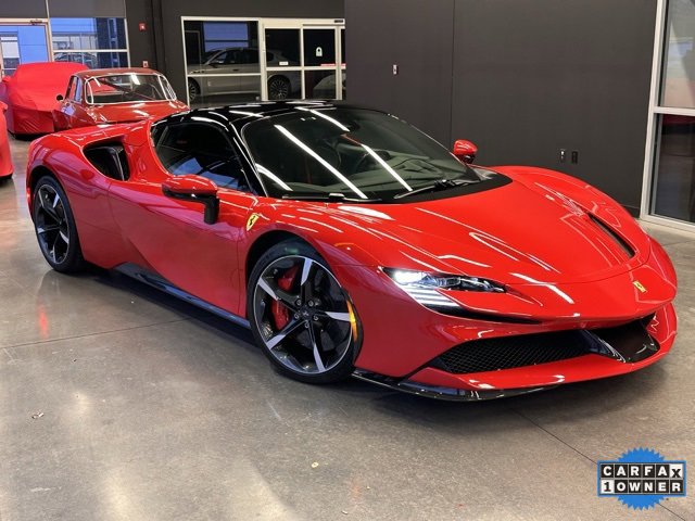 Used 2023 Ferrari SF90 Spider image 9