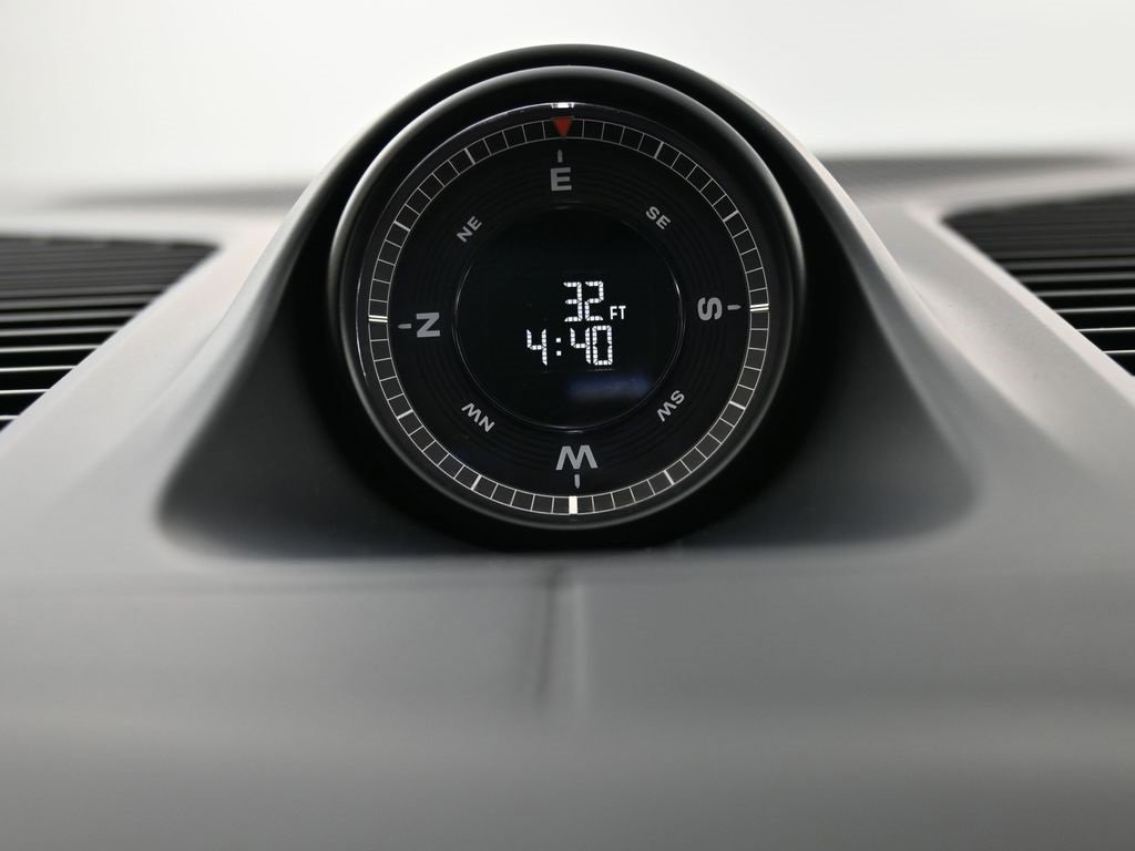 Used 2025 Porsche Cayenne S image 21