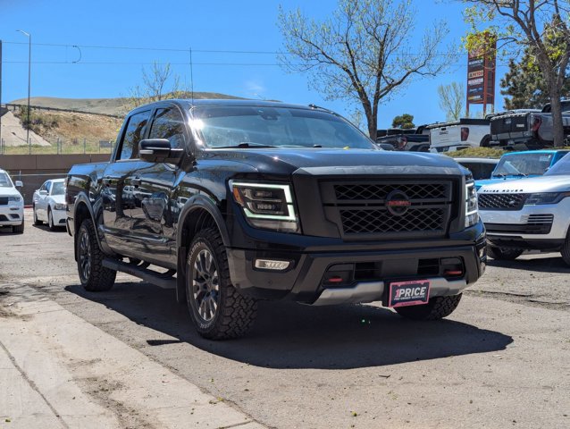 Used 2021 Nissan Titan PRO-4X w/ Pro-4x Convenience Package AWD/4WD image 3