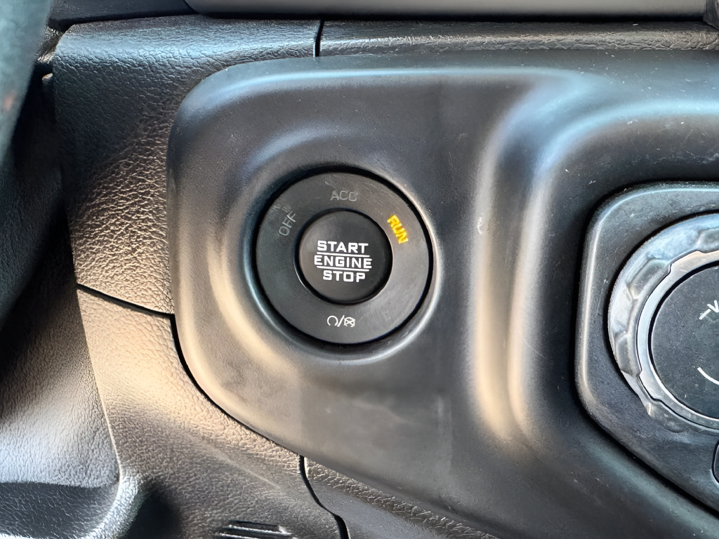 Used 2021 Jeep Gladiator Sport AWD/4WD image 20