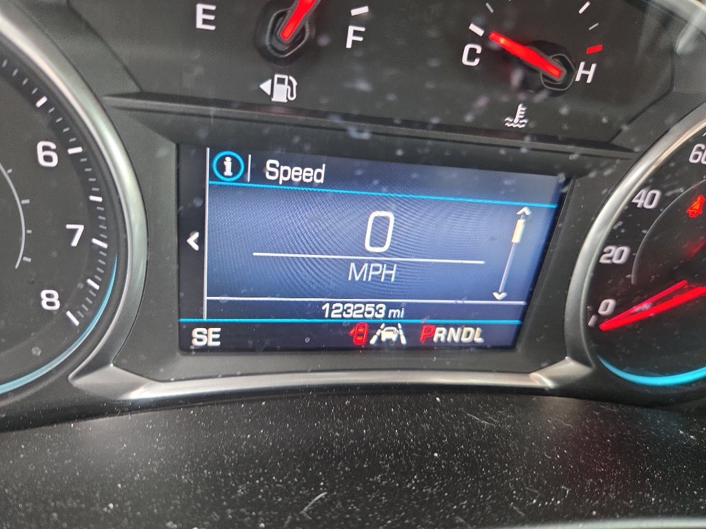 Used 2021 Chevrolet Equinox LT AWD/4WD image 2