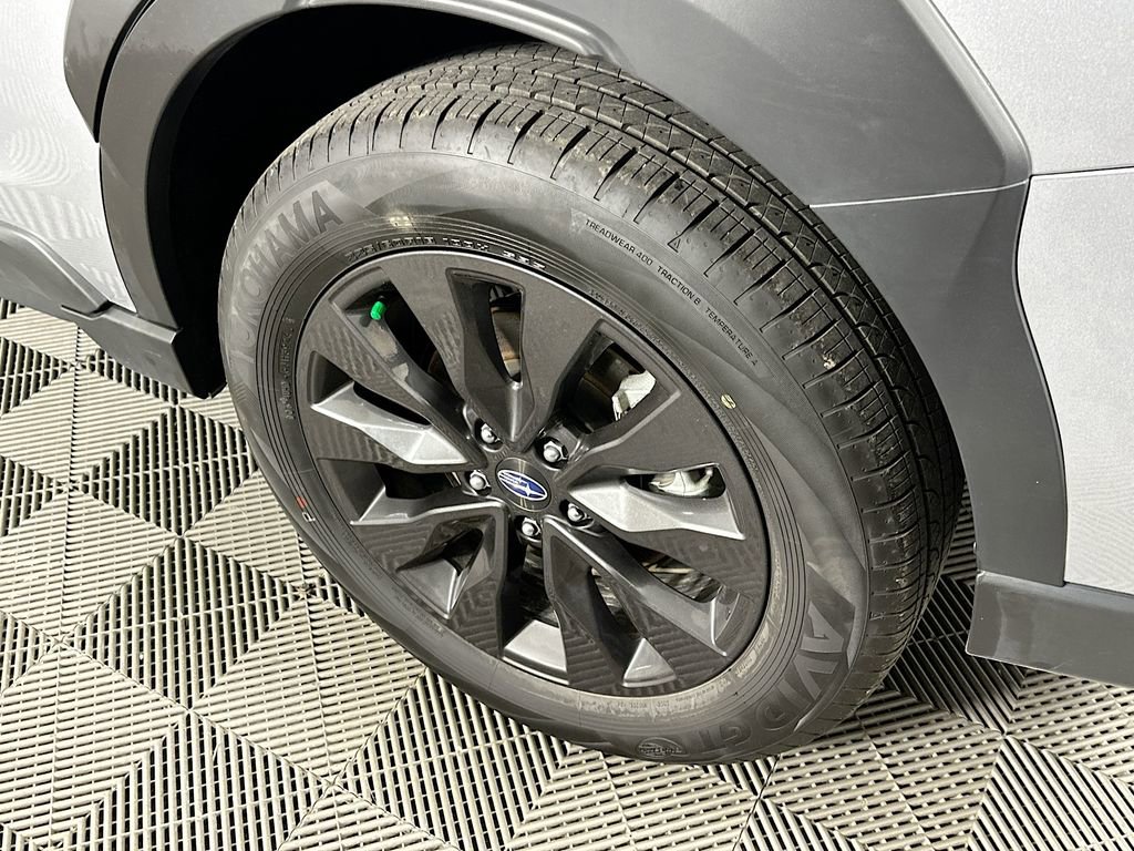 Certified 2025 Subaru Outback Onyx Edition image 38