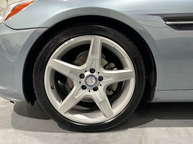 Used 2013 Mercedes-Benz SLK 250 image 6