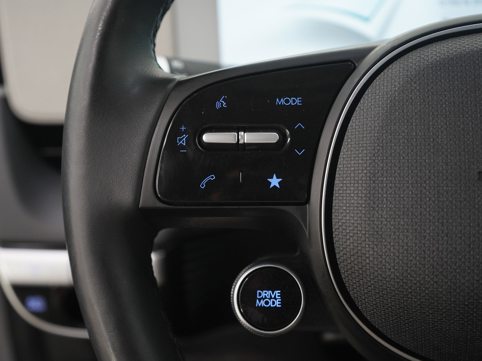 Certified 2023 Hyundai Ioniq 5 SEL w/ Cargo Package image 23