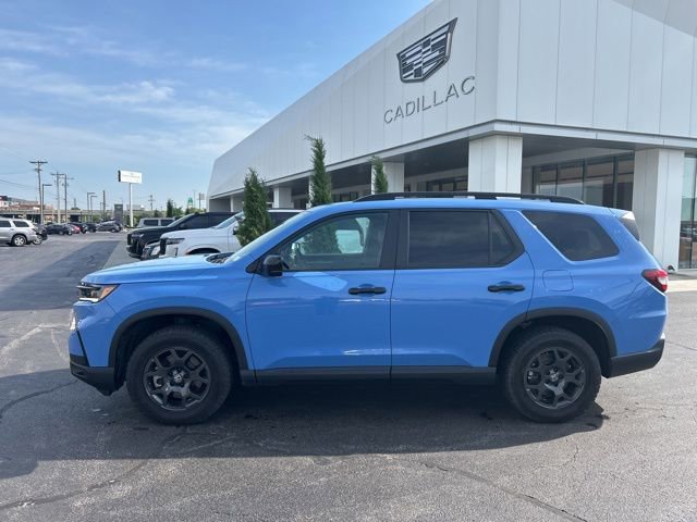 Used 2025 Honda Pilot TrailSport