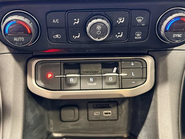 Certified 2022 GMC Acadia Denali w/ Denali Ultimate Package FWD image 16