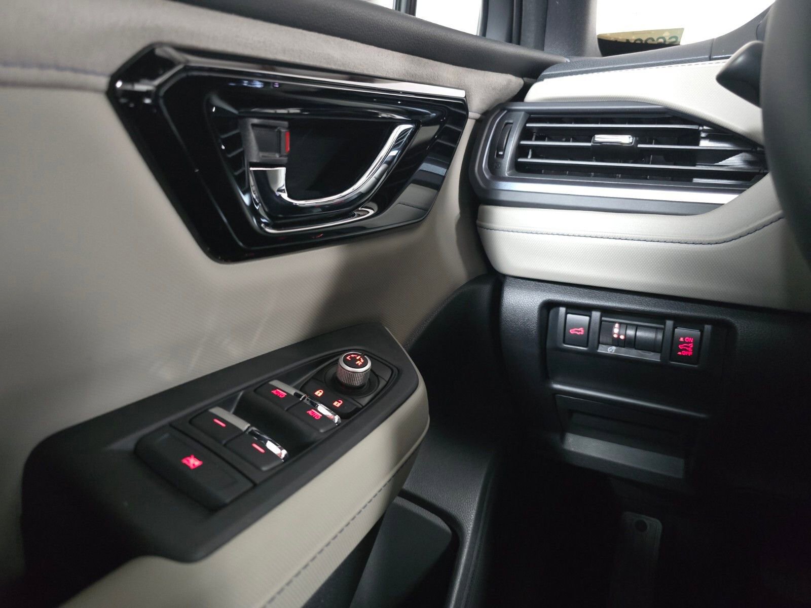New 2026 Subaru Forester Limited AWD/4WD image 30