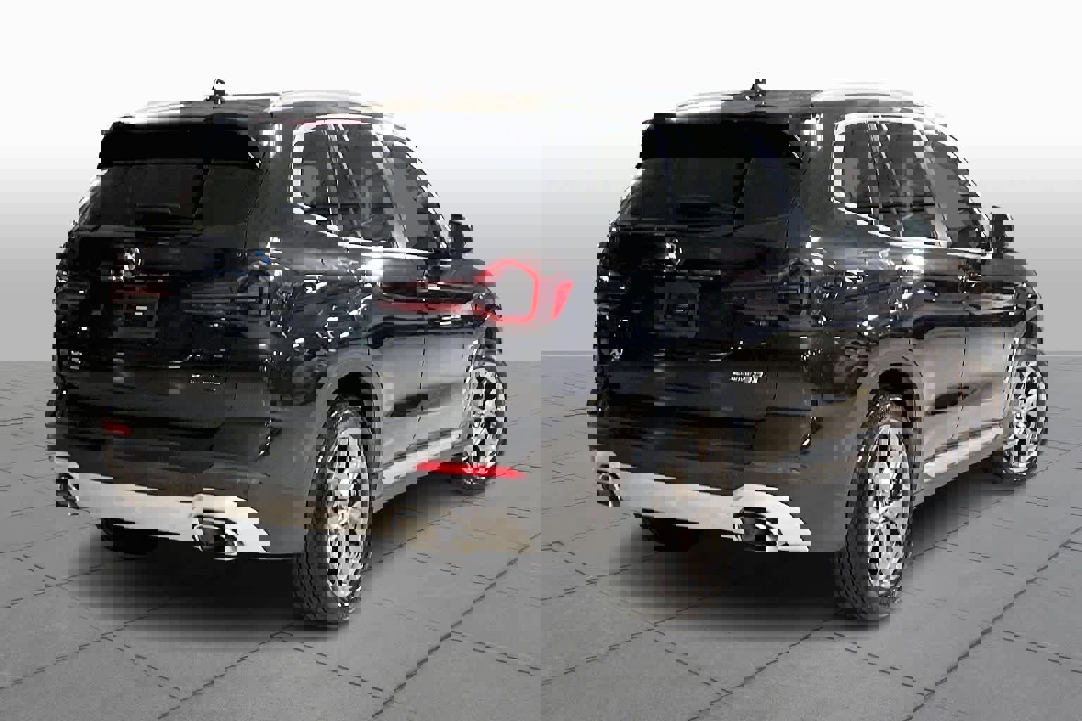 Used 2023 BMW X3 xDrive30i w/ Premium Package image 12