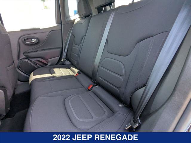 Used 2022 Jeep Renegade Latitude AWD/4WD image 21