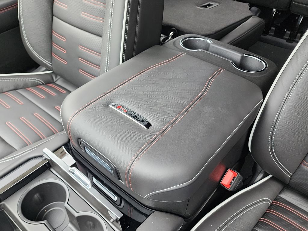 New 2026 GMC Yukon AT4 Ultimate AWD/4WD image 37