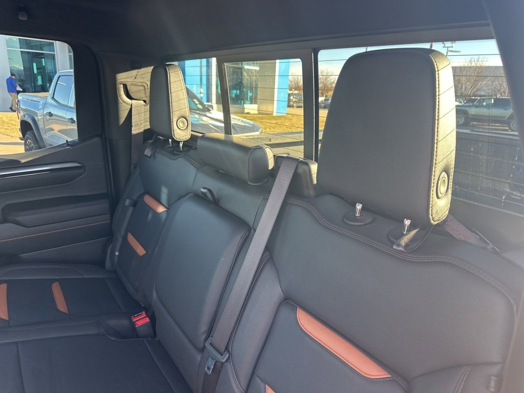 Used 2024 GMC Sierra 1500 AT4 w/ Technology Package image 20