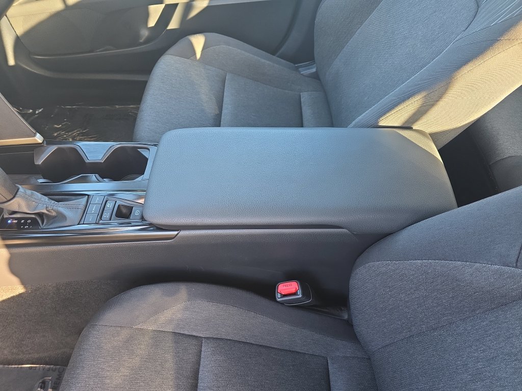 Used 2025 Toyota Camry LE FWD image 23