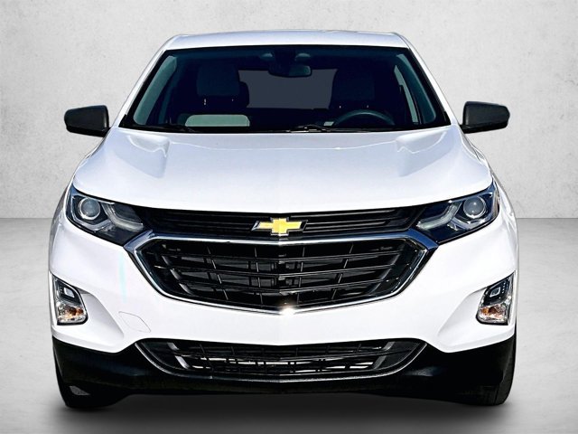 Used 2019 Chevrolet Equinox LS w/ LS Convenience Package FWD image 3