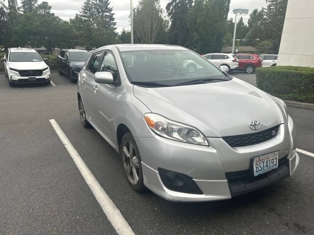 Used 2010 Toyota Matrix S AWD/4WD image 2