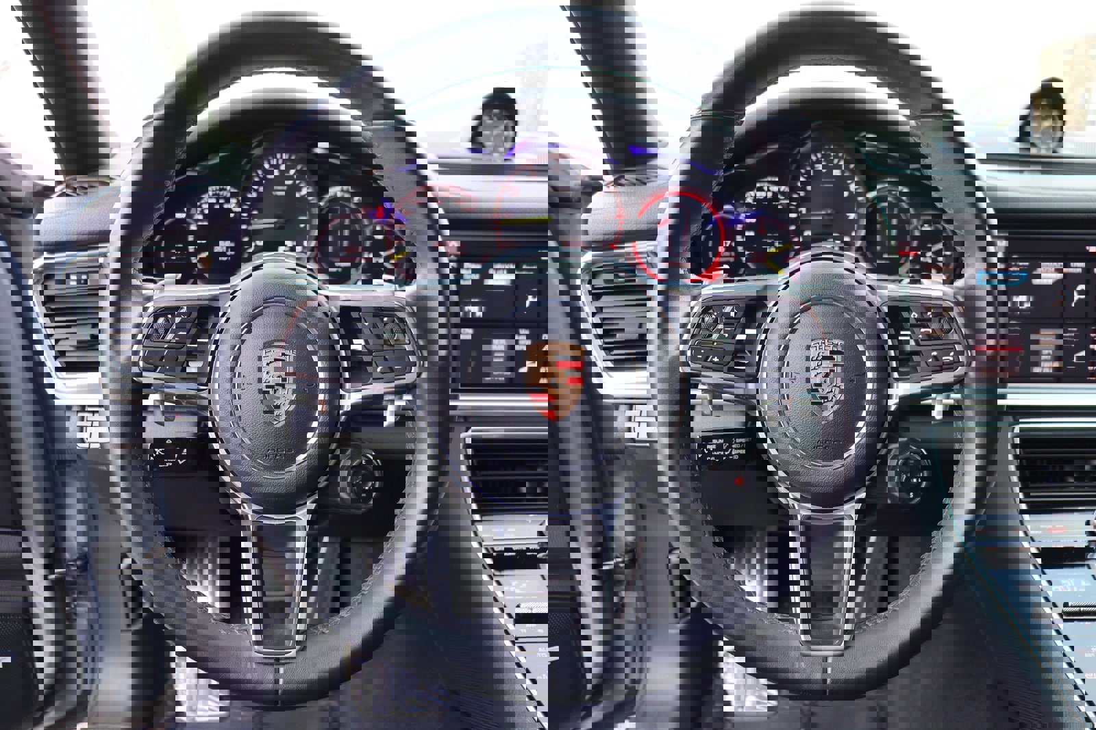 Used 2018 Porsche Panamera 4 w/ Premium Package Plus image 29