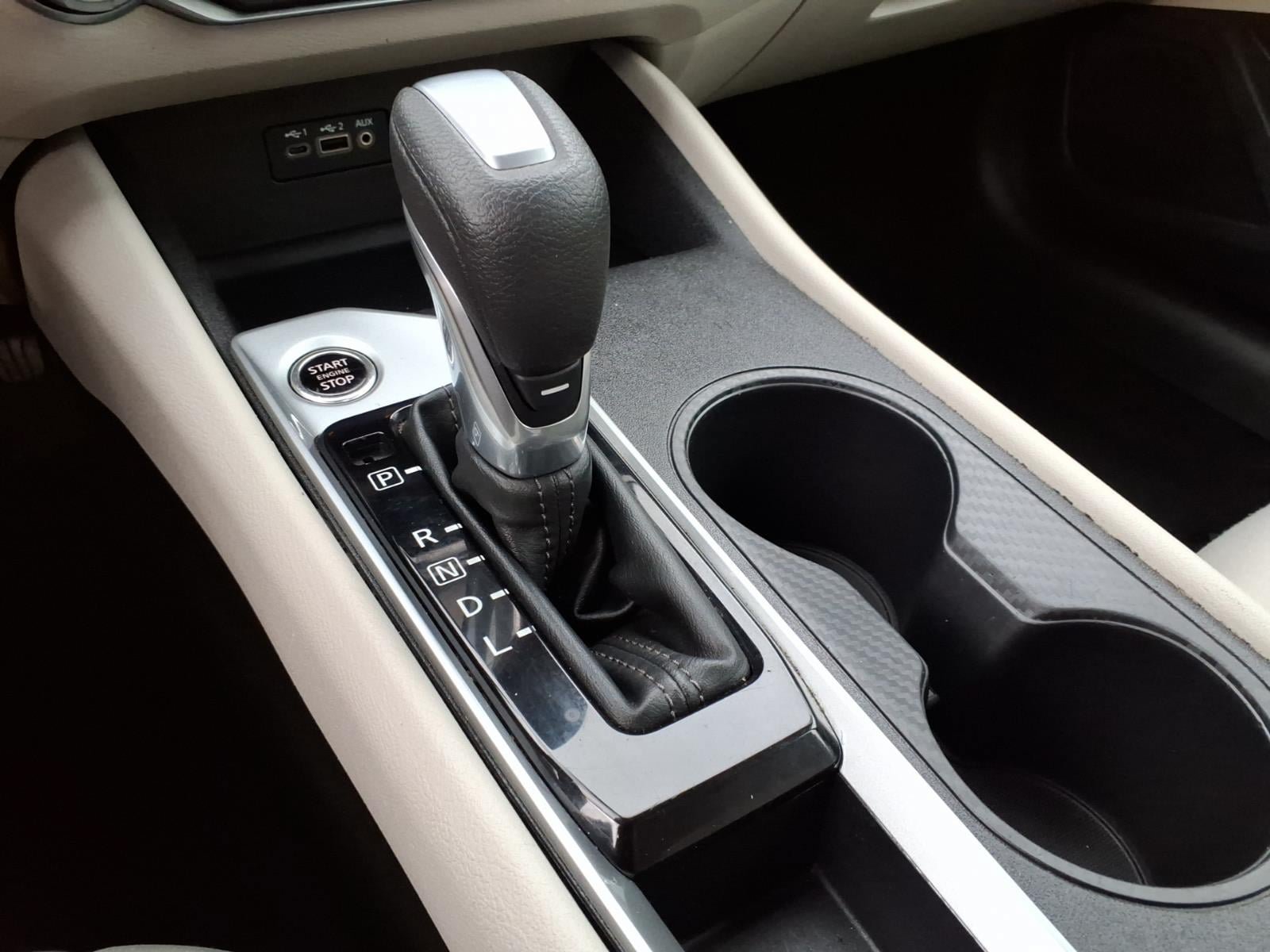 Used 2025 Nissan Altima 2.5 SV FWD image 16