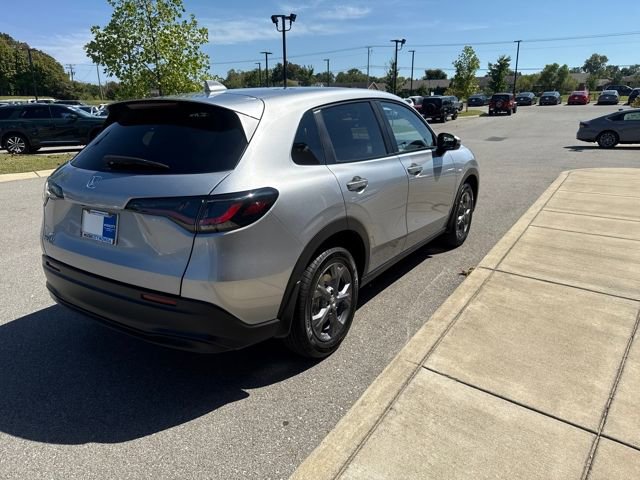 New 2026 Honda HR-V LX image 4