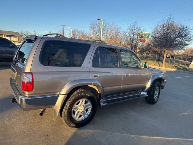 Used 2001 Toyota 4Runner SR5 image 4
