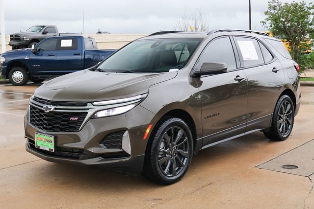 Used 2023 Chevrolet Equinox RS w/ RS Leather Package FWD image 3