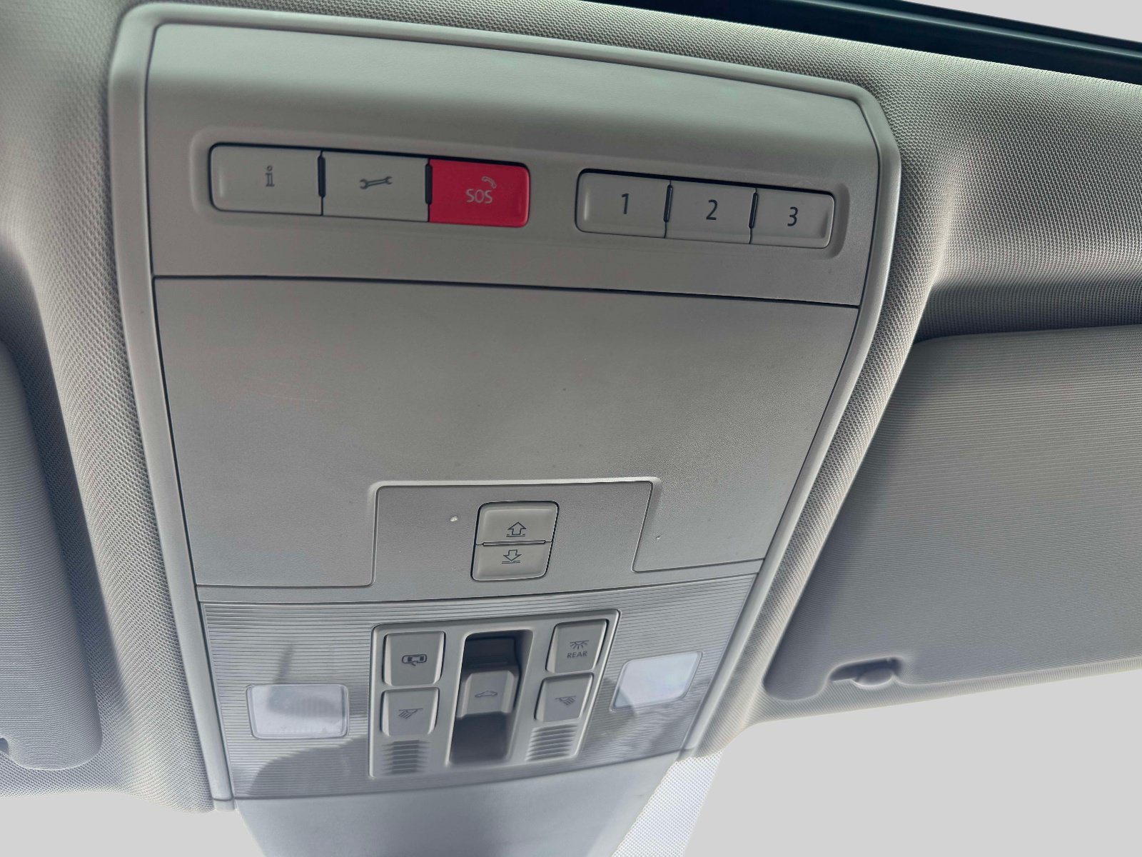 Used 2019 Volkswagen Atlas SEL AWD/4WD image 29