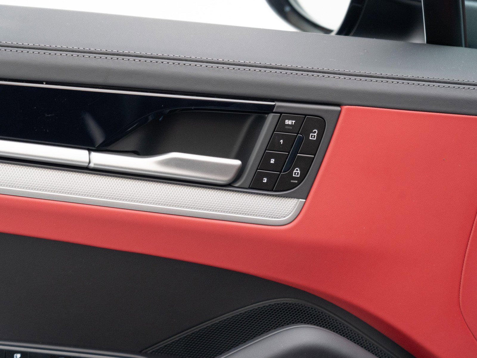 New 2026 Porsche Cayenne GTS AWD/4WD image 21