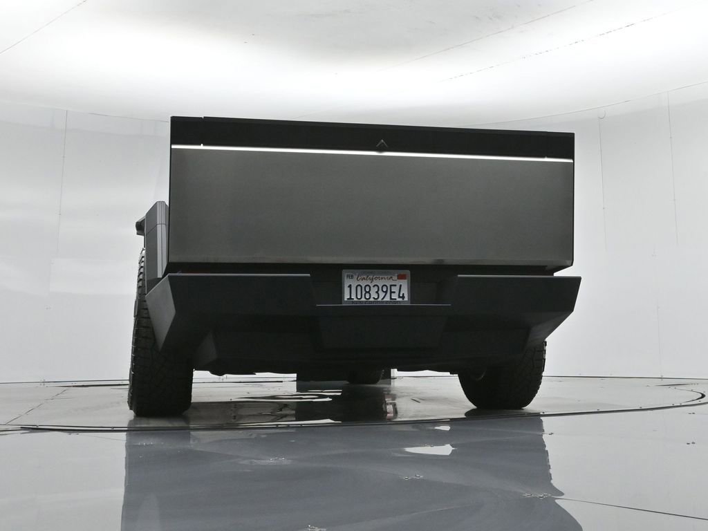 Used 2025 Tesla Cybertruck AWD Crew Cab image 47