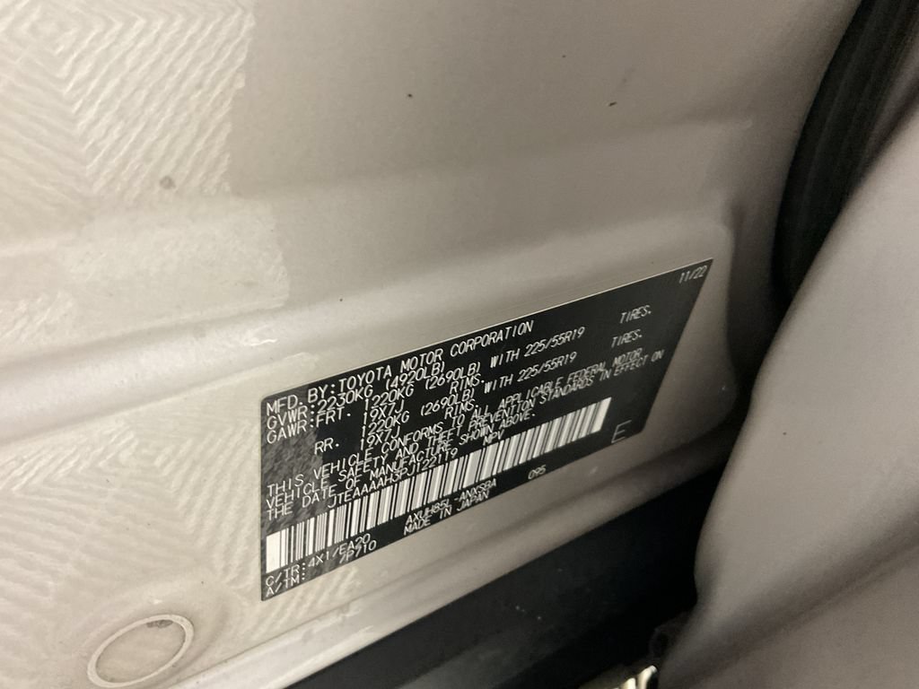 Used 2023 Toyota Venza Limited AWD/4WD image 29